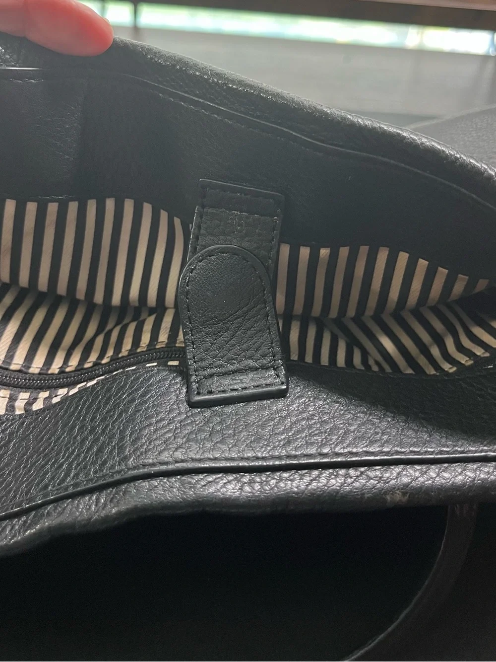 kate spade Cobble Hill Andee Chain-Handle Black Leather Shoulder Tote